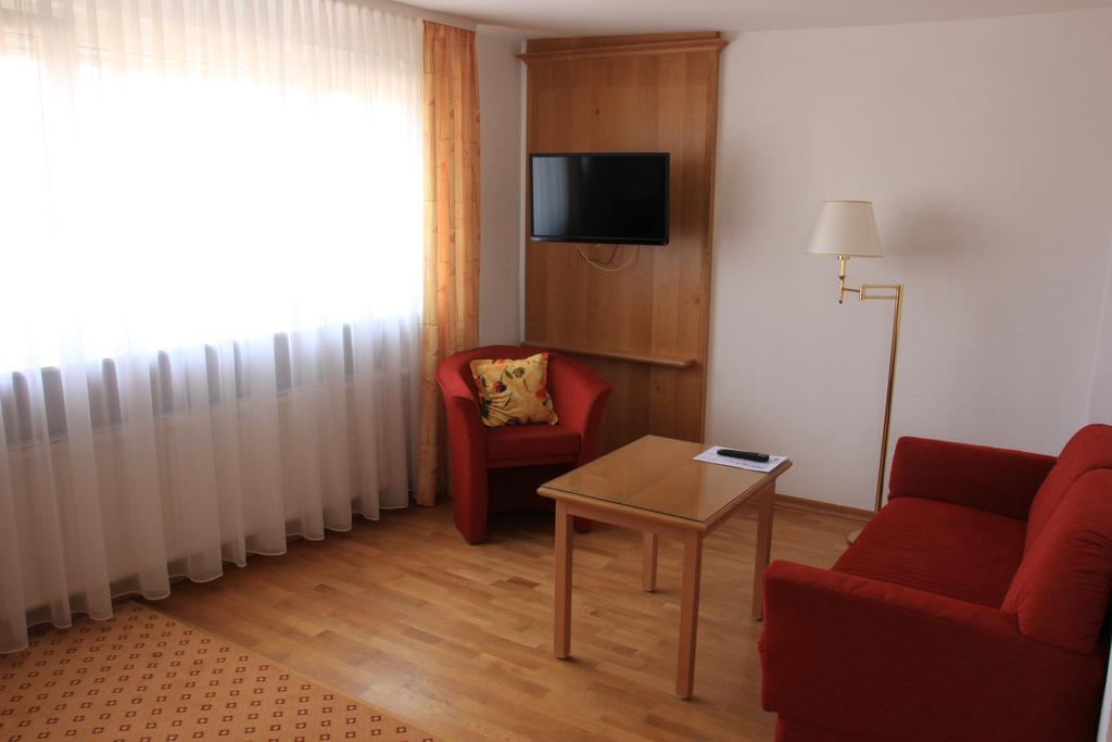 Hotel Am Schloss Darmstaedter Hof Bad Homburg vor der Hoehe Bilik gambar